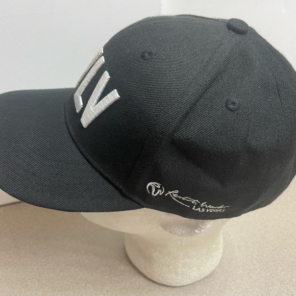 Resort World Las Vegas Hat Cap RWLV Spell Out Snapback Adjustable Casino Resort - Picture 2 of 7